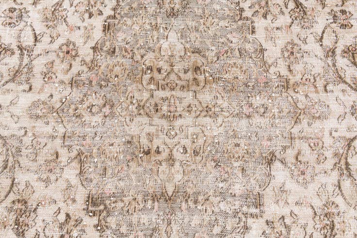 Detail image of 9' 5 x 12' 3 Hand Knotted Ultra Vintage Wool Rug