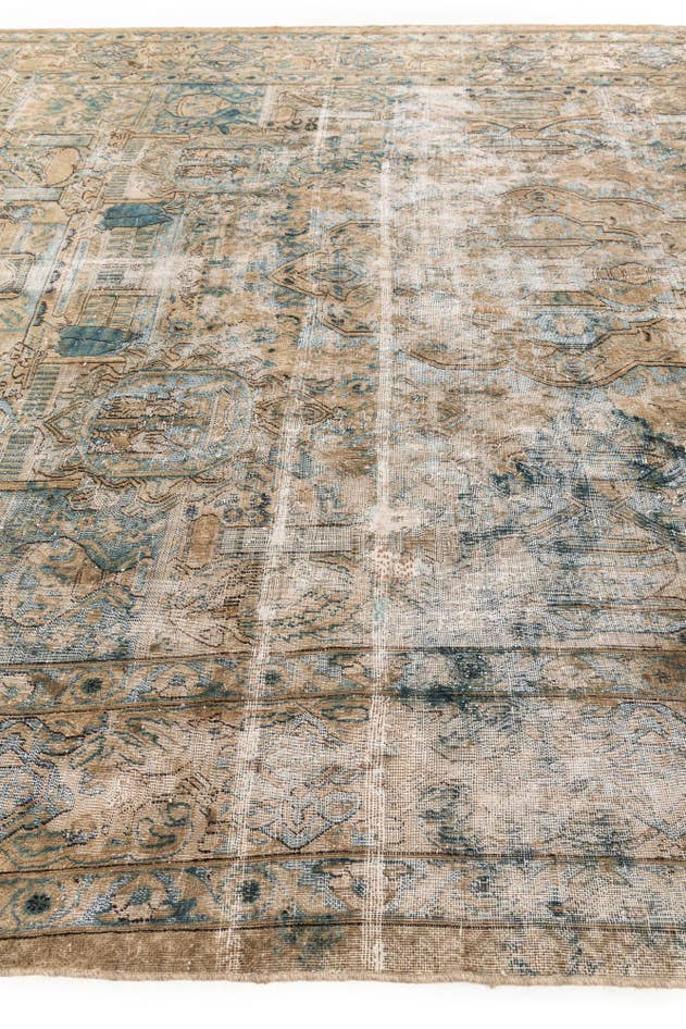 Detail image of 9' 1 x 11' 10 Hand Knotted Ultra Vintage Persian Wool Rug