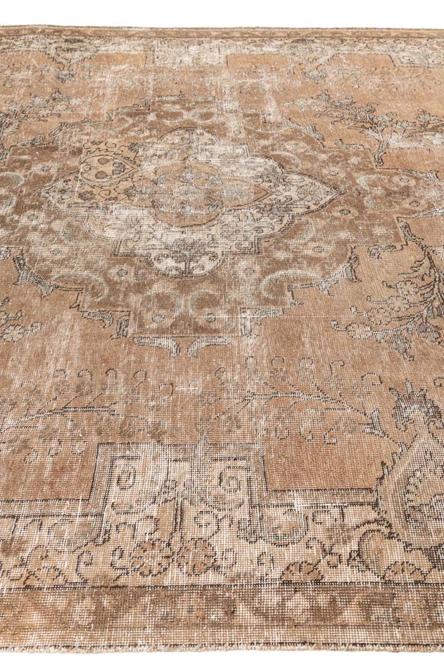 Detail image of 7' 9 x 11' 3 Hand Knotted Ultra Vintage Persian Wool Rug