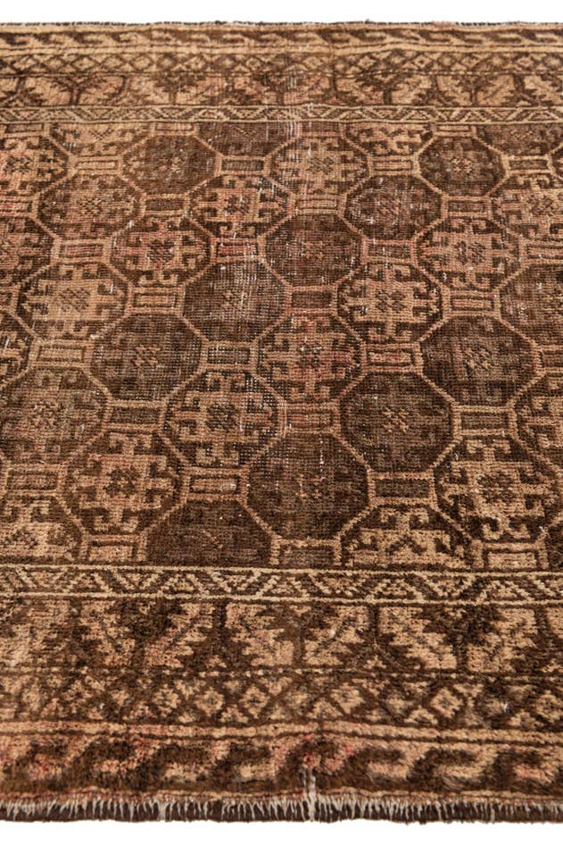 Detail image of 2' 9 x 4' 9 Hand Knotted Ultra Vintage Persian Wool Rug