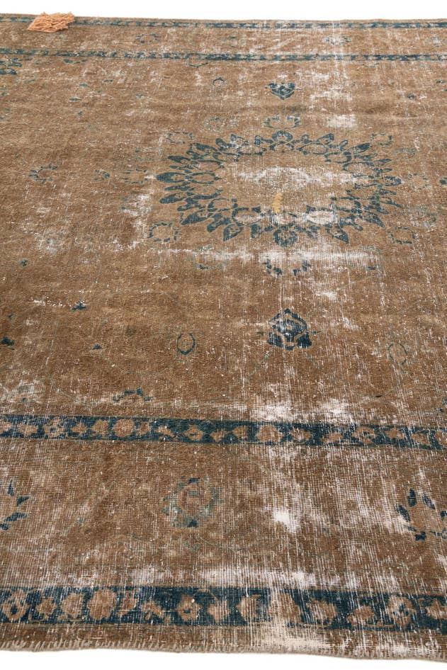 Detail image of 9' 9 x 11' 9 Hand Knotted Ultra Vintage Persian Wool Rug