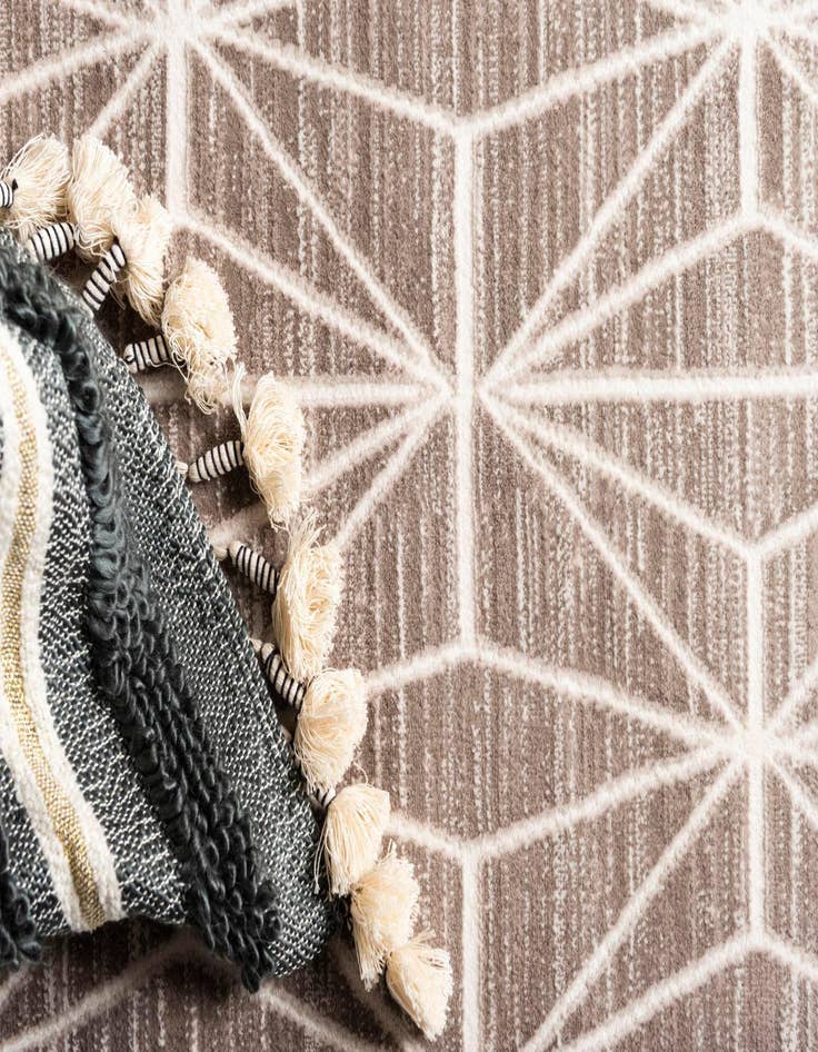 Detail image of Jill Zarin 4' x 6' Uptown Fifth Avenue Rug