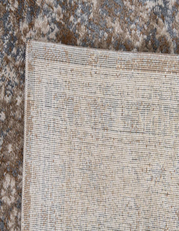 Detail image of 5' x 7' 6 Villa Rug