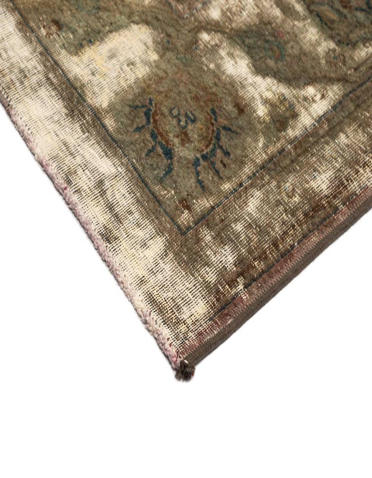 Detail image of 9' 10 x 10' 11 Vintage Royal Rug