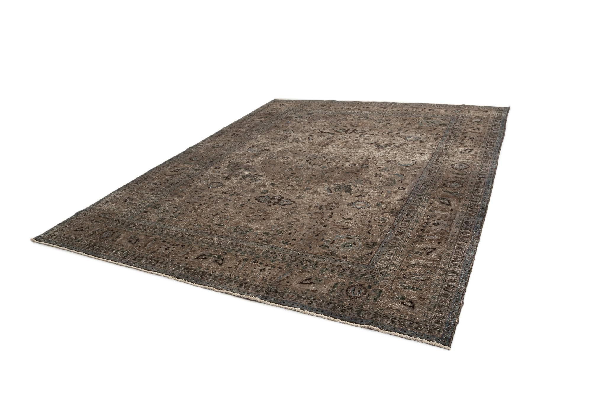 10' 1 x 12' 10 Vintage Royal Rug