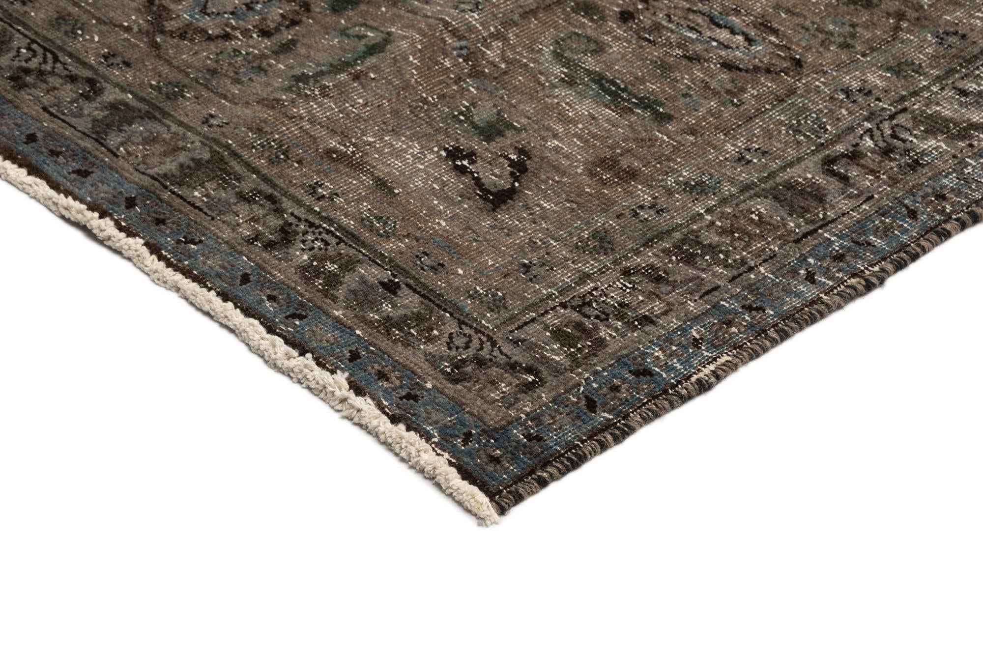 10' 1 x 12' 10 Vintage Royal Rug