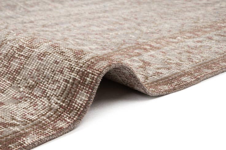 Detail image of 5' 4 x 8' 4 Vintage Royal Rug