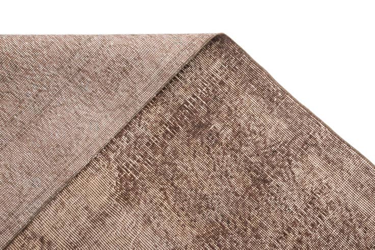 Detail image of 4' 8 x 7' 4 Vintage Royal Rug