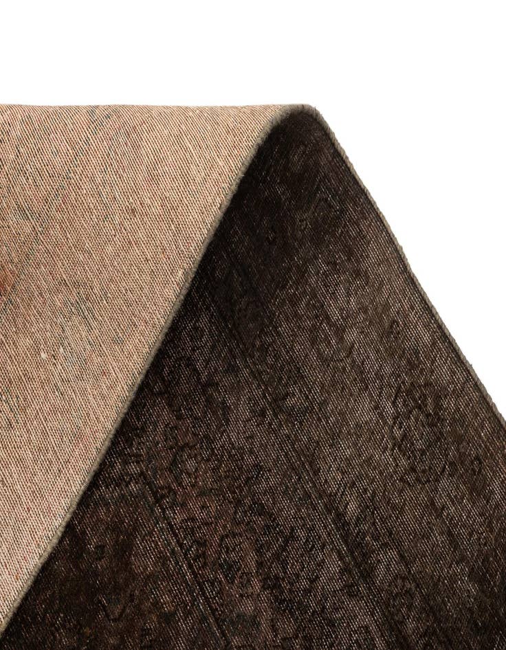 Detail image of 9' 3 x 12' 3 Vintage Royal Rug