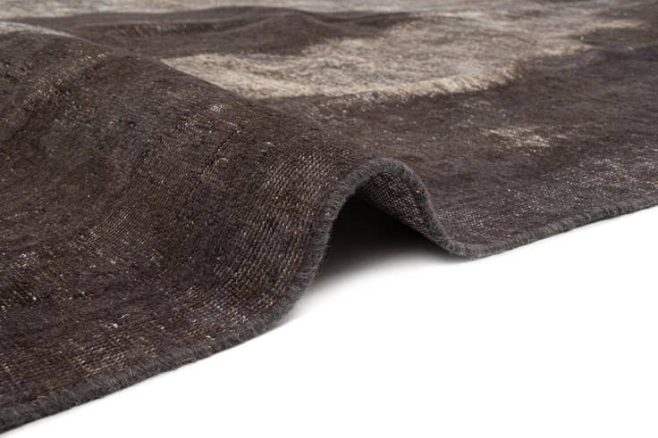 Detail image of 9' 3 x 12' 8 Vintage Royal Rug