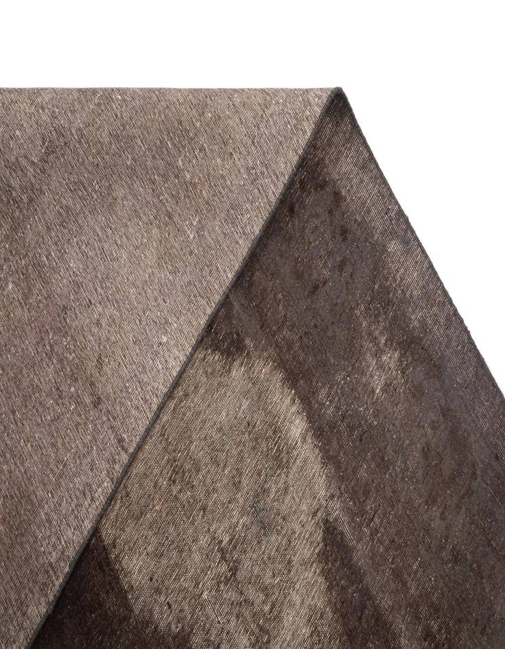 Detail image of 9' 3 x 12' 8 Vintage Royal Rug