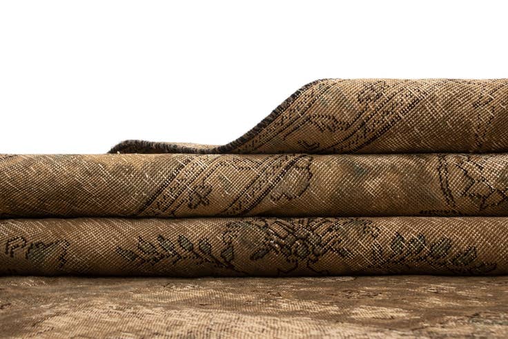 Detail image of 9' 6 x 12' 5 Vintage Royal Rug