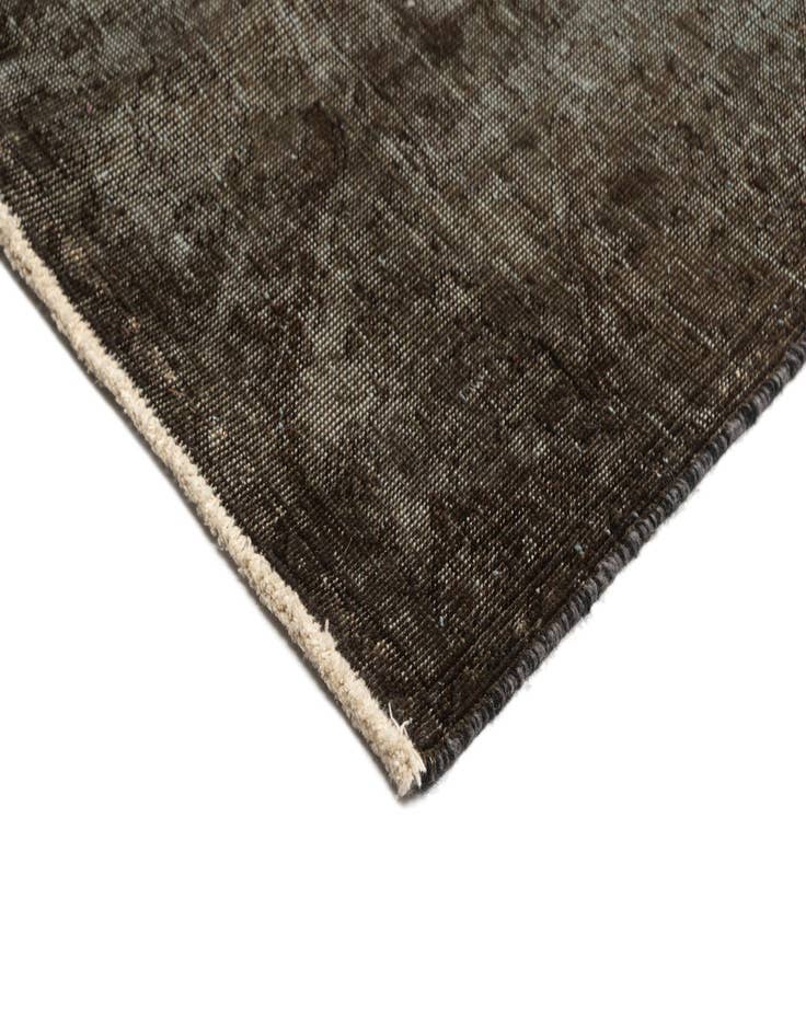 Detail image of 9' 4 x 13' Vintage Royal Rug