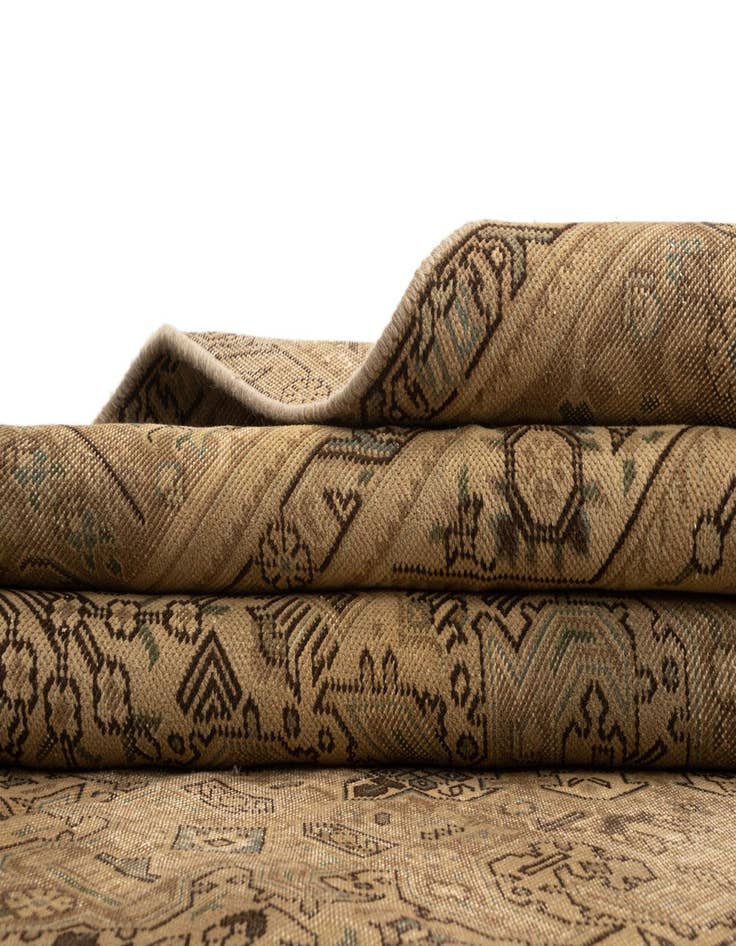 Detail image of 9' 3 x 12' 2 Vintage Royal Rug