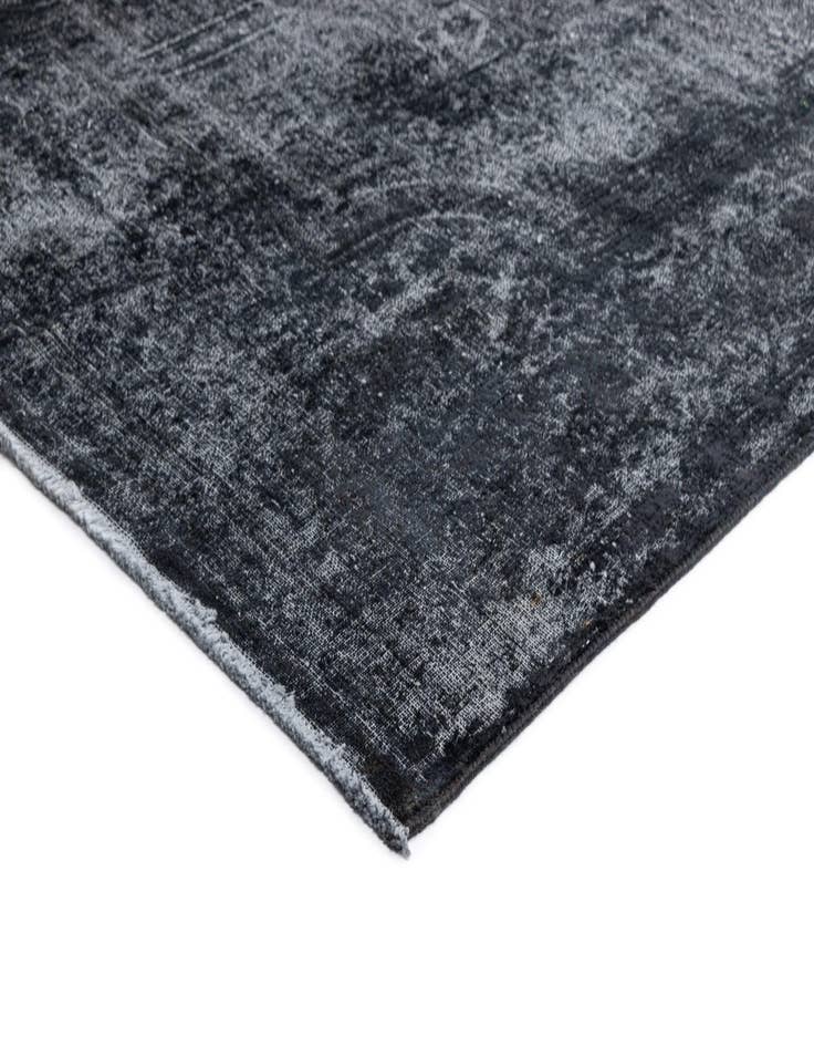 Detail image of 9' 4 x 13' 8 Vintage Royal Wool Rug