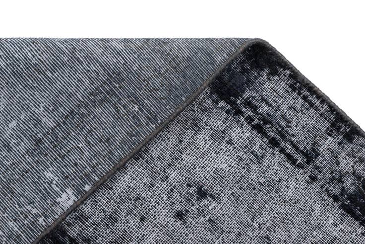 Detail image of 9' 4 x 13' 8 Vintage Royal Wool Rug