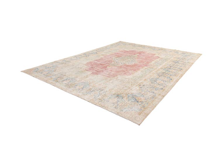 Detail image of 9' 5 x 12' 5 Vintage Royal Wool Rug