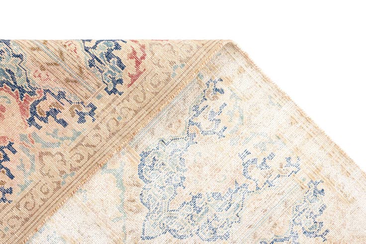 Detail image of 9' 5 x 12' 5 Vintage Royal Wool Rug