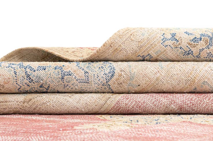 Detail image of 9' 5 x 12' 5 Vintage Royal Wool Rug
