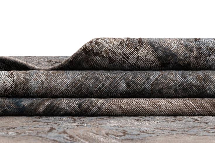 Detail image of 8' 11 x 12' 3 Vintage Royal Wool Rug