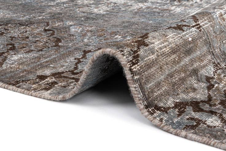 Detail image of 8' 11 x 12' 3 Vintage Royal Wool Rug
