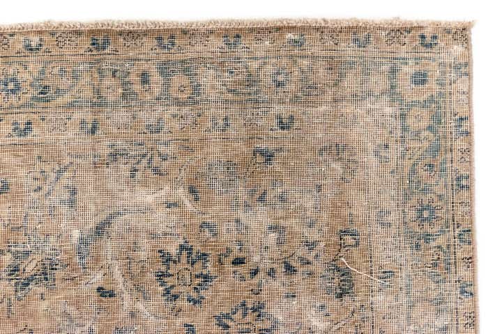 8' x 12' 2 Vintage Royal Wool Rug