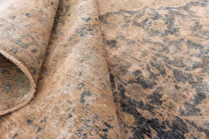 8' x 12' 2 Vintage Royal Wool Rug