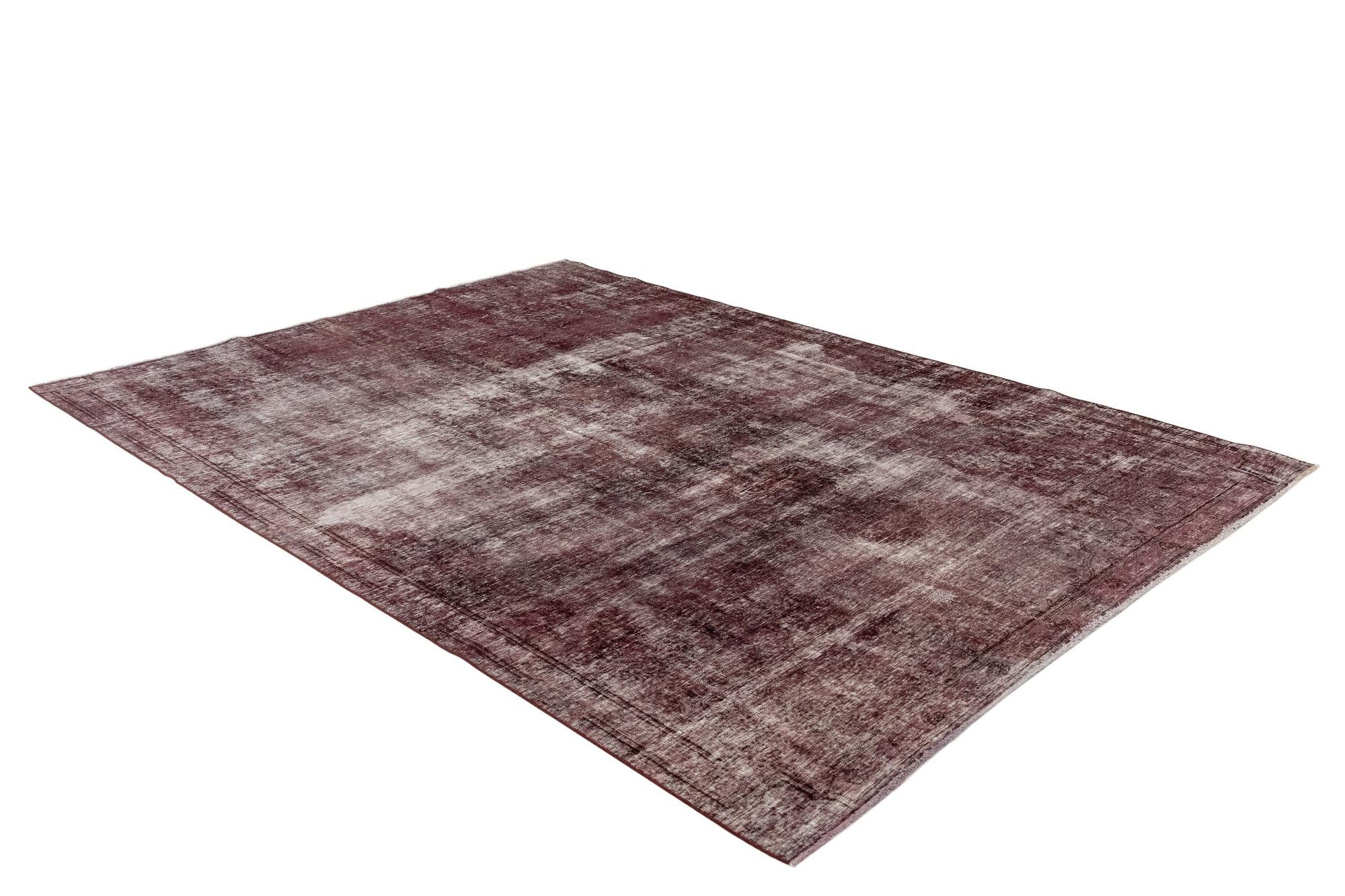 7' 8 x 10' 7 Vintage Royal Wool Rug