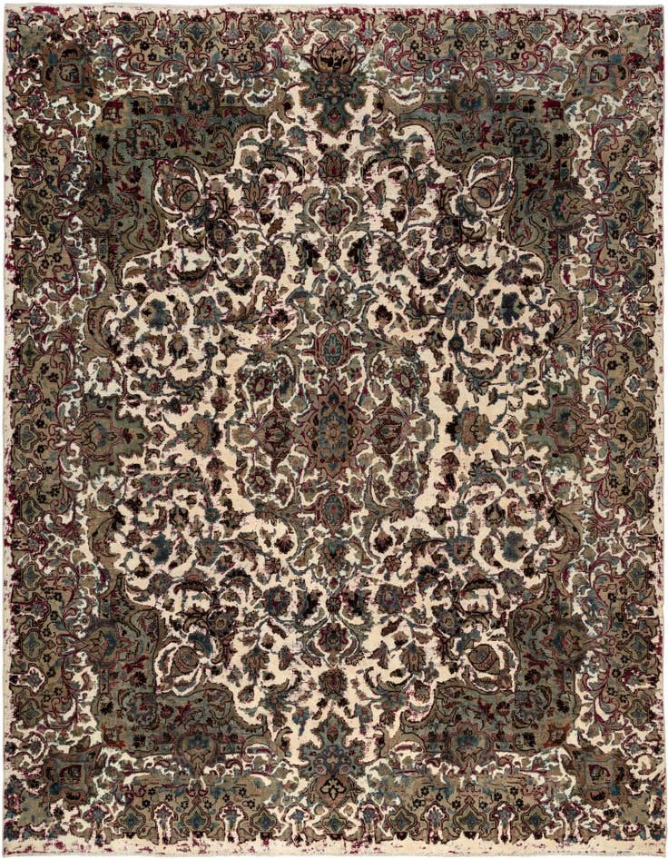 Detail image of 8' 2 x 9' 8 Vintage Royal Wool Rug