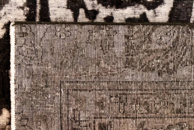 Detail image of 7' 10 x 11' 1 Vintage Royal Wool Rug