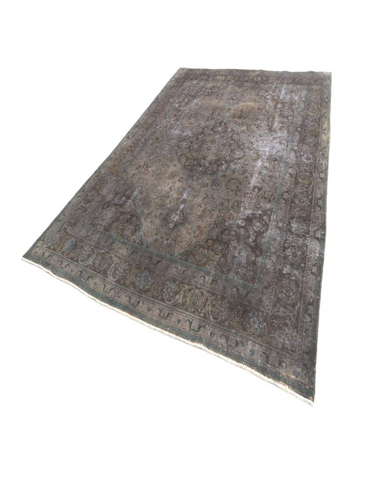 Detail image of 8' 11 x 12' 2 Vintage Royal Rug