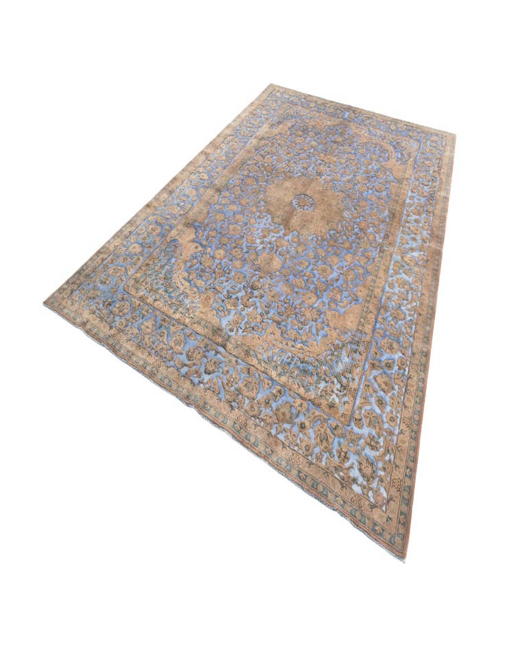 Detail image of 9' 6 x 13' 1 Vintage Royal Rug