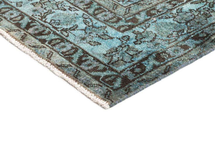 Detail image of 6' 9 x 12' 10 Vintage Royal Rug