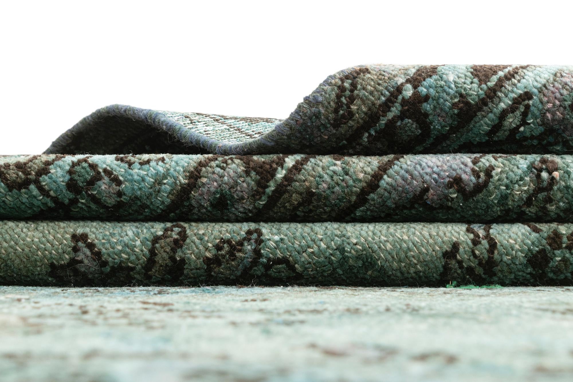 6' 9 x 12' 10 Vintage Royal Rug