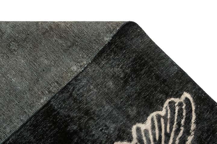 9' 5 x 12' 4 Vintage Wool Rug