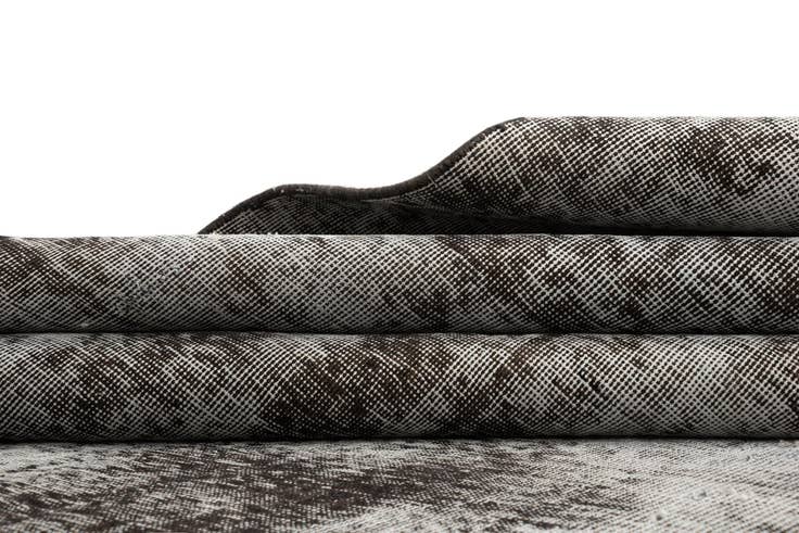 Detail image of 7' 1 x 10' 5 Vintage Wool Rug