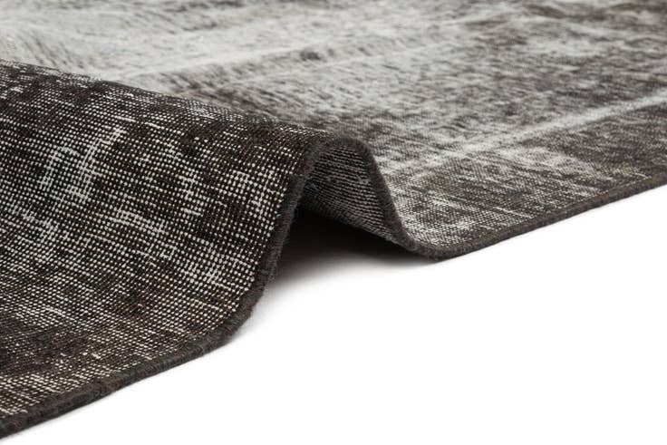 Detail image of 7' 1 x 10' 5 Vintage Wool Rug