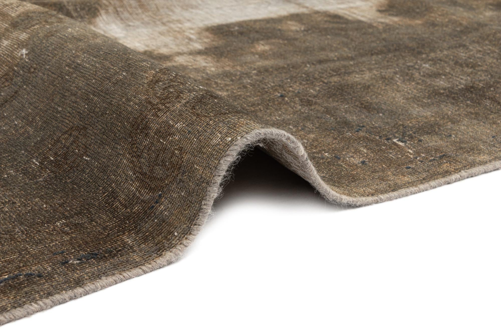 7' x 10' 6 Vintage Wool Rug