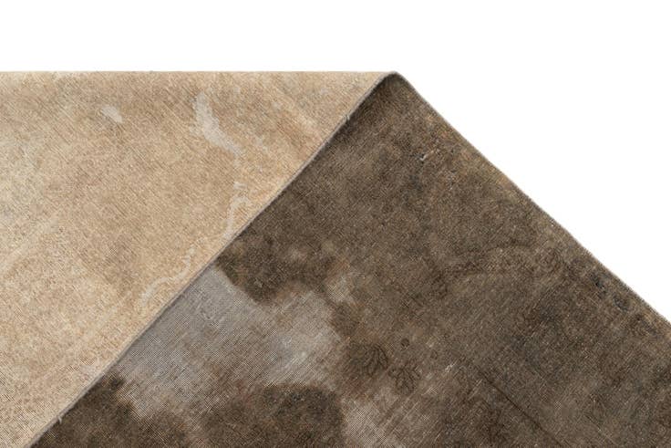 Detail image of 7' x 10' 6 Vintage Wool Rug