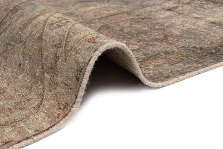 Detail image of 10' 1 x 13' Vintage Wool Rug