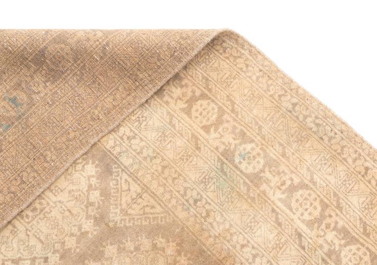 Detail image of 6' 2 x 8' 11 Vintage Rug