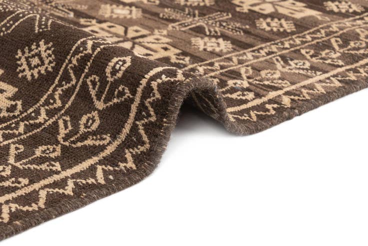 Detail image of 3' 3 x 6' 4 Vintage Rug