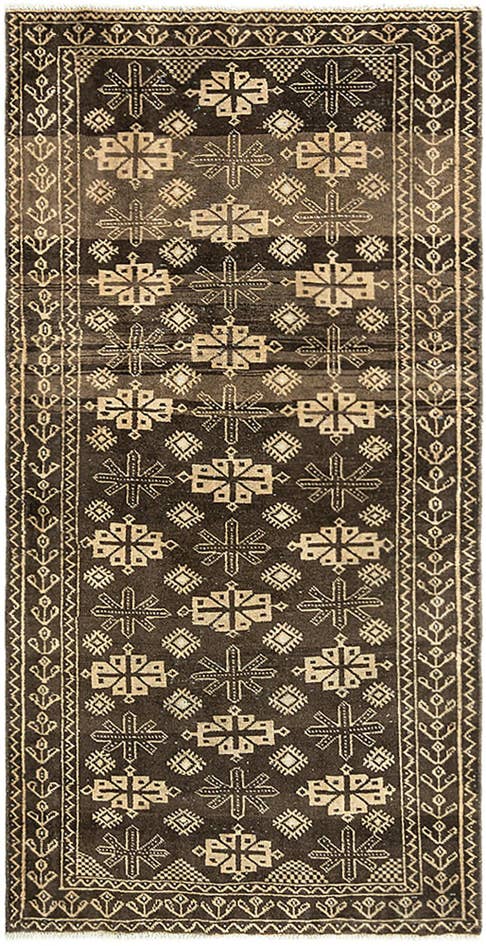 Detail image of 3' 3 x 6' 4 Vintage Rug