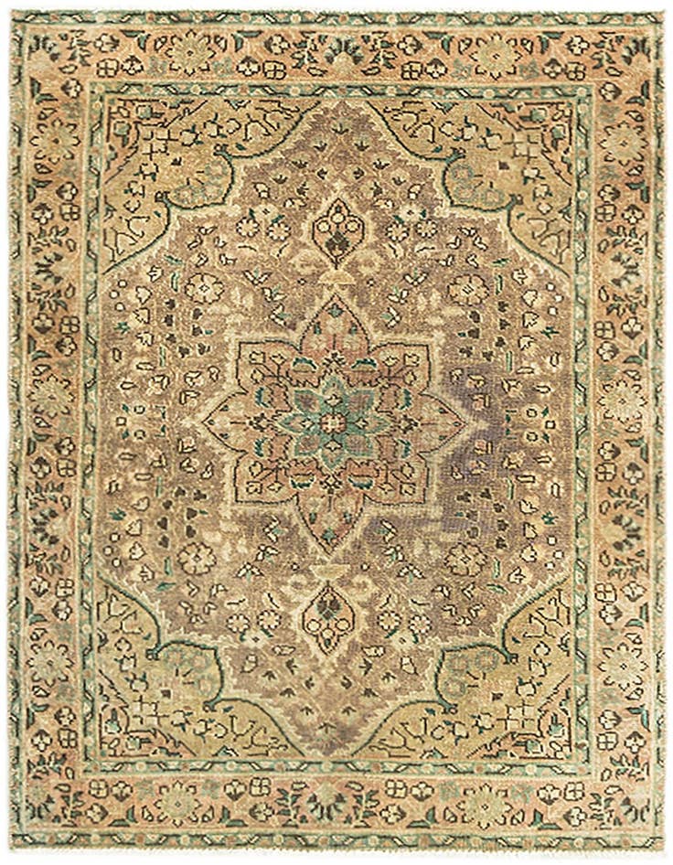 Detail image of 3' x 4' 10 Vintage Rug