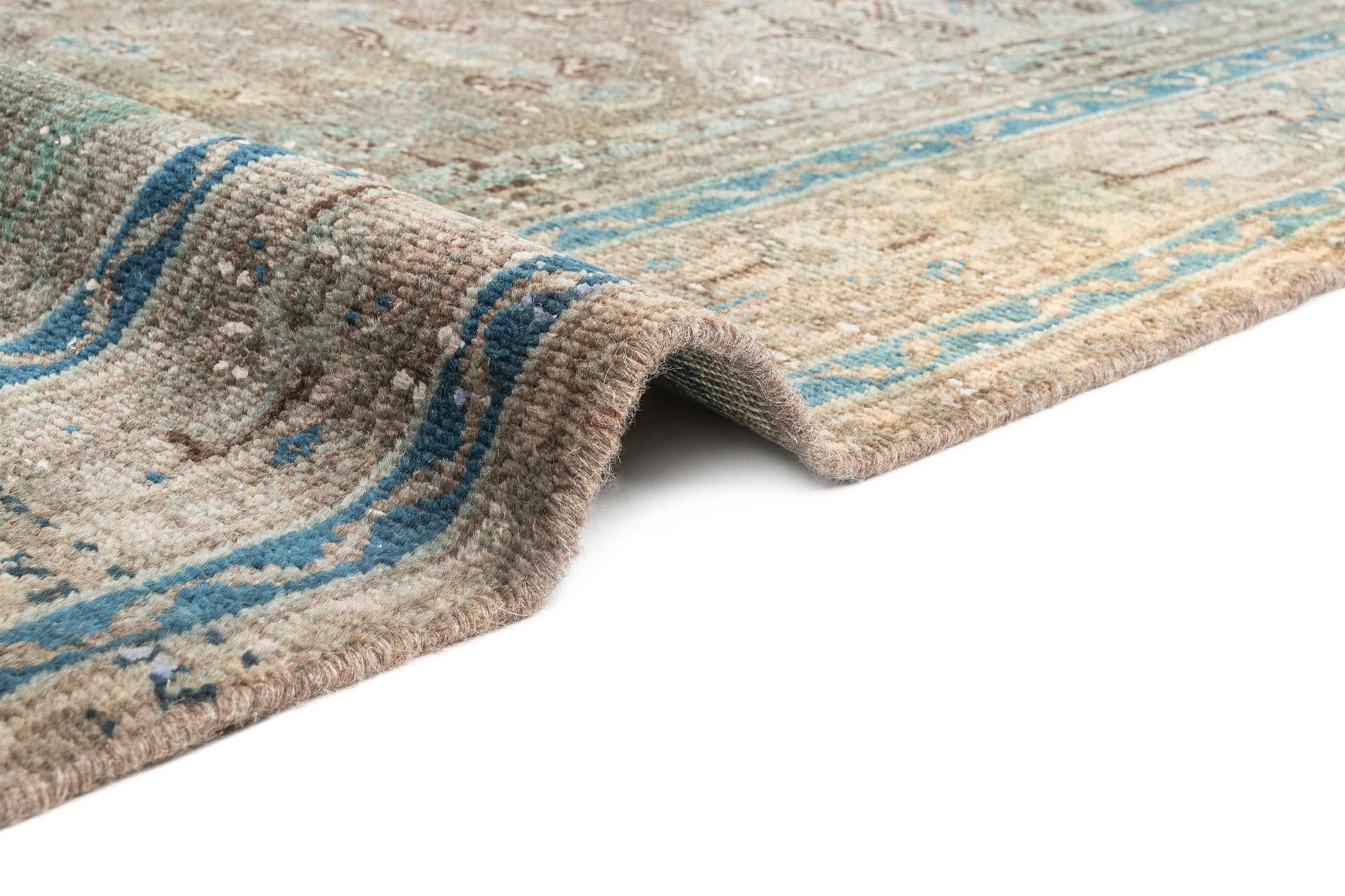7' 11 x 10' 11 Vintage Rug