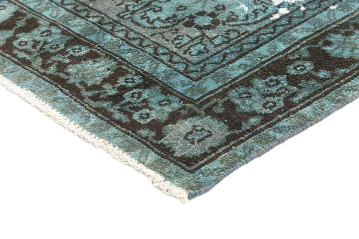 6' 7 x 9' 3 Vintage Rug