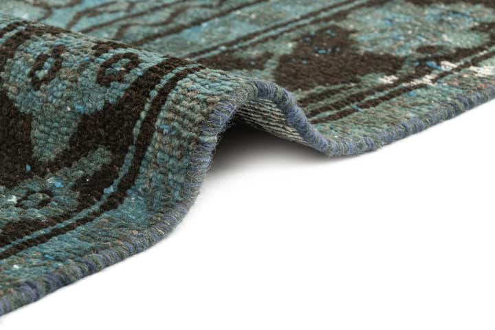 6' 7 x 9' 3 Vintage Rug