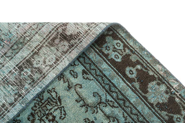 Detail image of 6' 7 x 9' 3 Vintage Rug