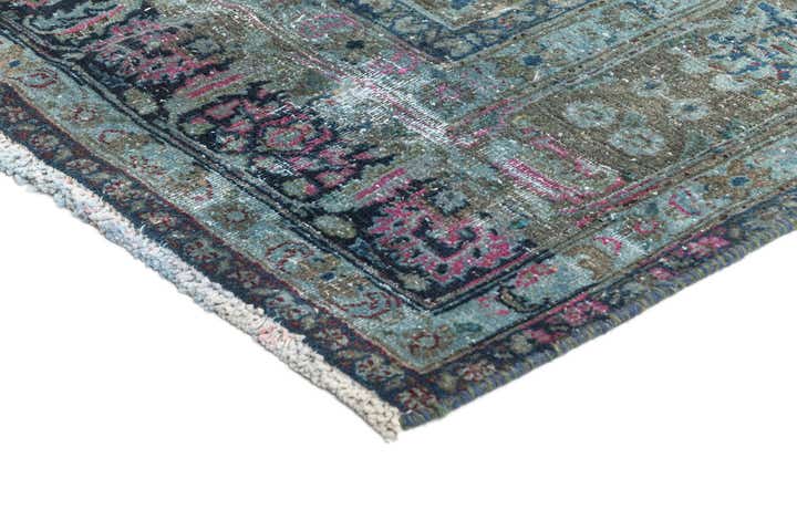 6' 2 x 10' Vintage Rug