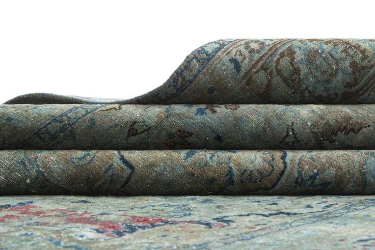 Detail image of 6' 2 x 10' Vintage Rug